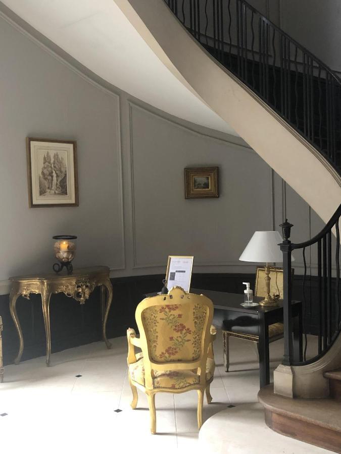 La Grande Carree Bed and Breakfast Saint-Cyr-sur-Loire Εξωτερικό φωτογραφία