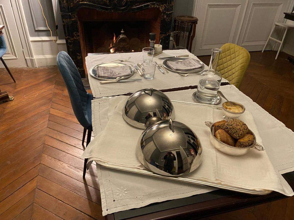 La Grande Carree Bed and Breakfast Saint-Cyr-sur-Loire Εξωτερικό φωτογραφία