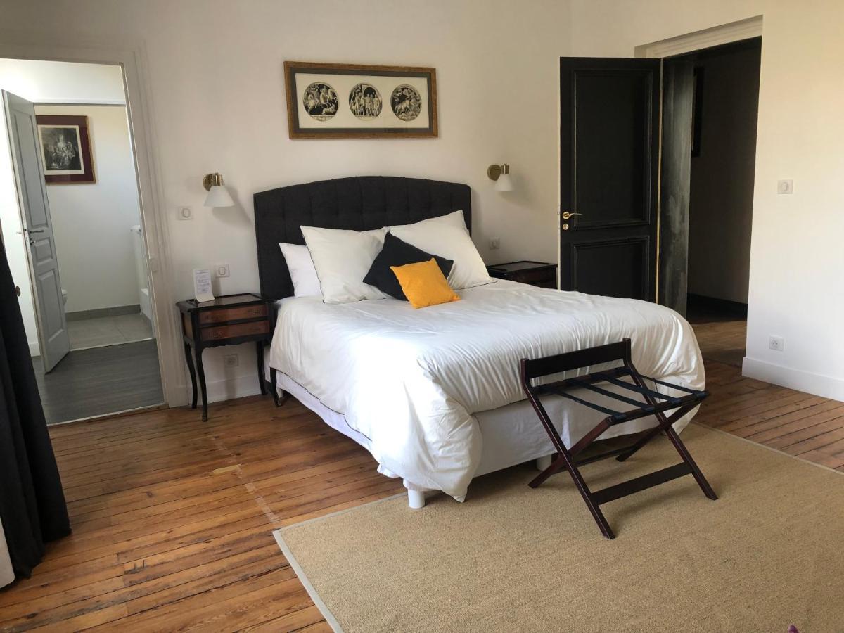 La Grande Carree Bed and Breakfast Saint-Cyr-sur-Loire Δωμάτιο φωτογραφία
